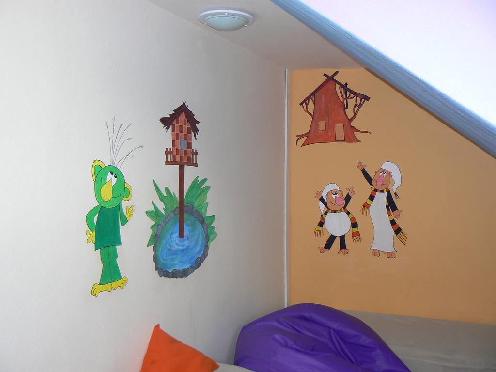 Penzion Lesni Pramen Pec pod Snezkou Exteriör bild